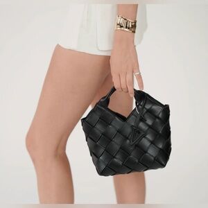 VERAFIED leather basket bag